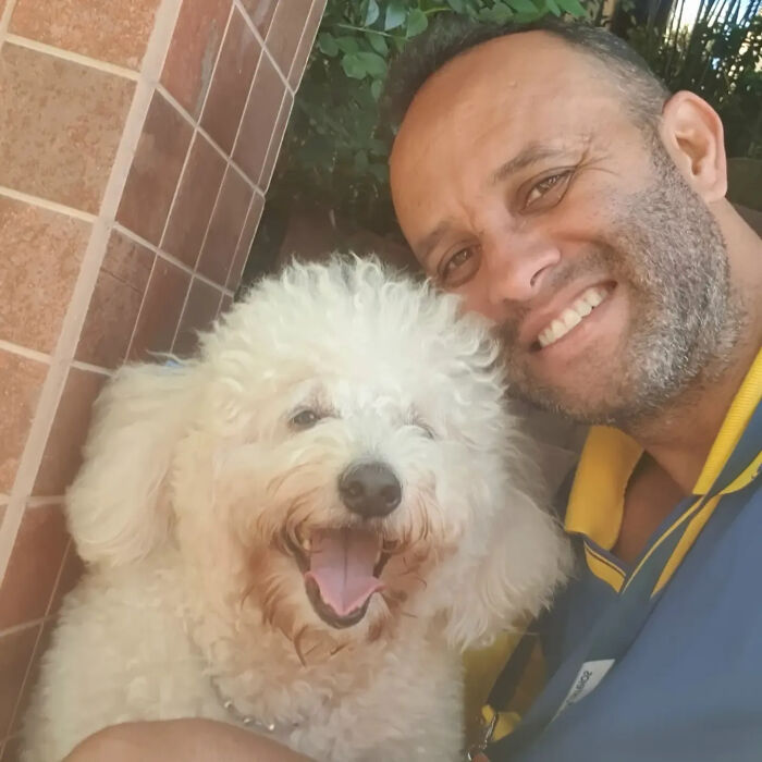 Meet the Mailman Dogs Actually Cheer For (Yep, It’s a Thing!)