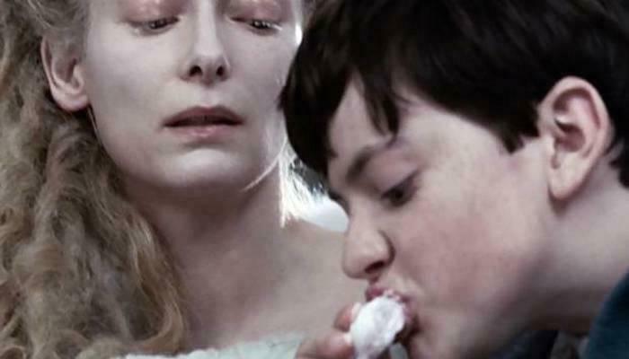 In The Lion, The Witch and The Wardrobe, Edmund Totally Sells Out For Turkish Delight. Rude!