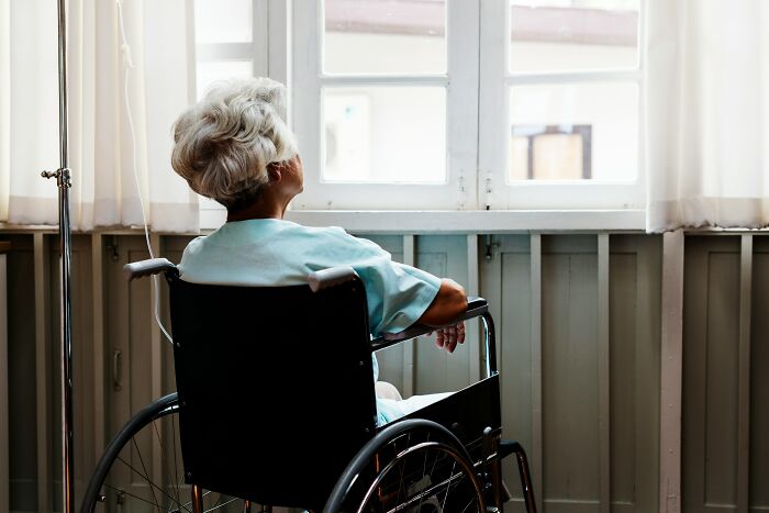 Wait, They Actually Shared These Hospital Creepy Stories?!