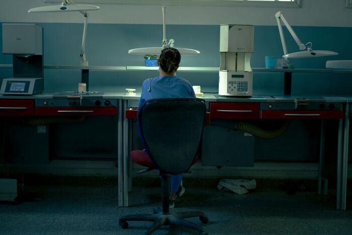 Wait, They Actually Shared These Hospital Creepy Stories?!