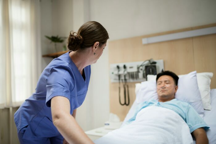 Wait, They Actually Shared These Hospital Creepy Stories?!