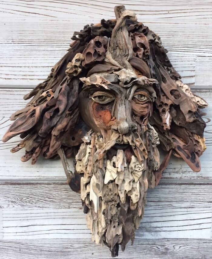 27 Wild Wood Sculptures That Look Like Faces Just Popped Out of Nature!