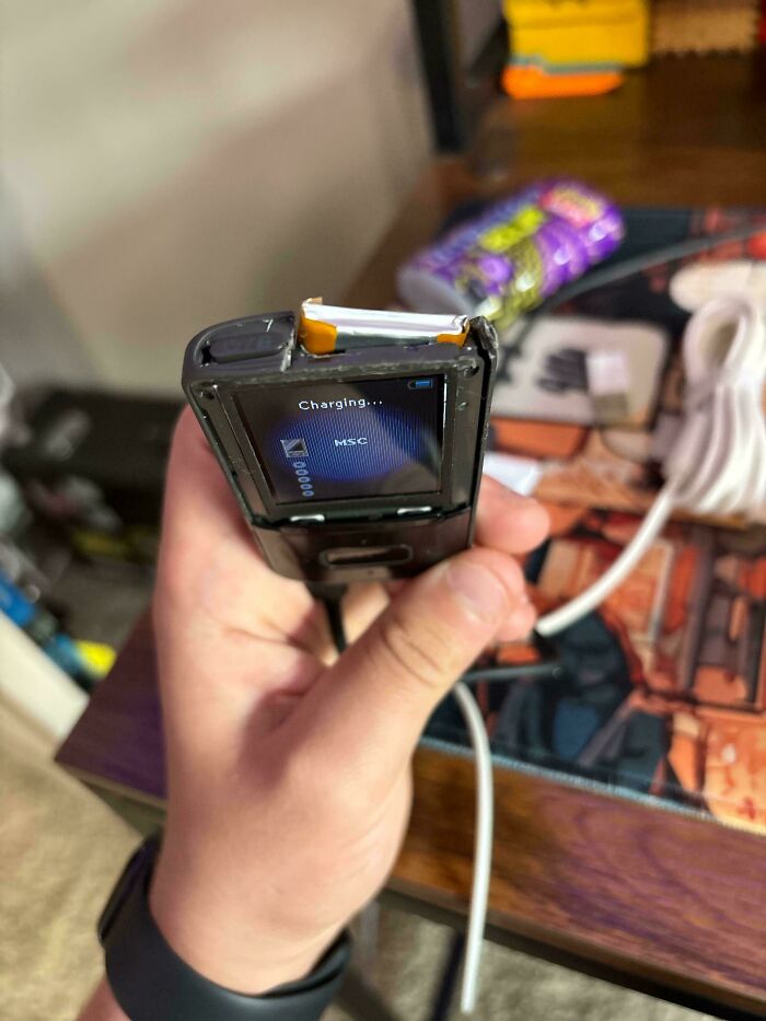 Random Battery Swap for My MP3 Player