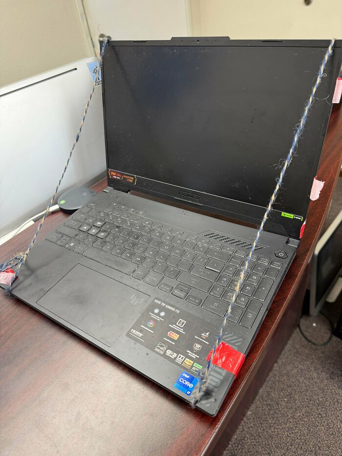 Creative Way to Fix a Broken Laptop Hinge