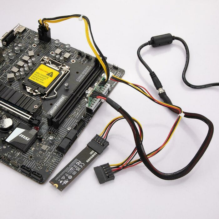 Amazon Pico PSU Product Image Goes Weird
