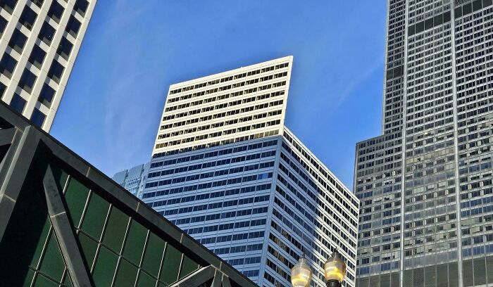 Building Glitch in Chicago