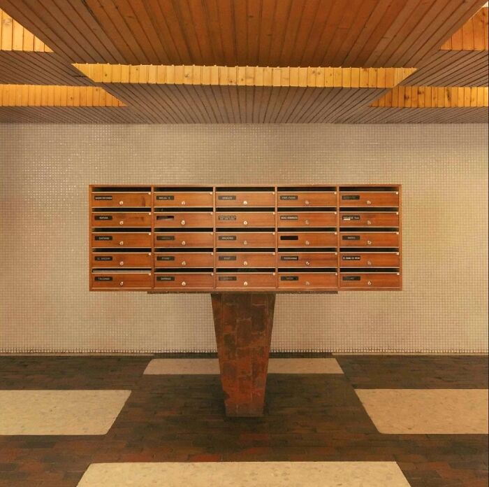 70s Mailboxes in Paris: Mini Art Galleries?