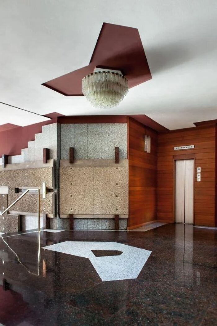 Stone-Clad Milanese Entrance from the 50s