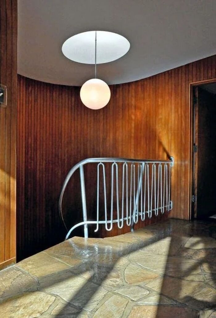 Fun Meets Fancy: Evens House in Missouri