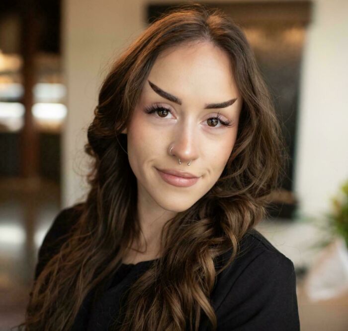 Turns Out She Actually Works In a Beauty Salon
