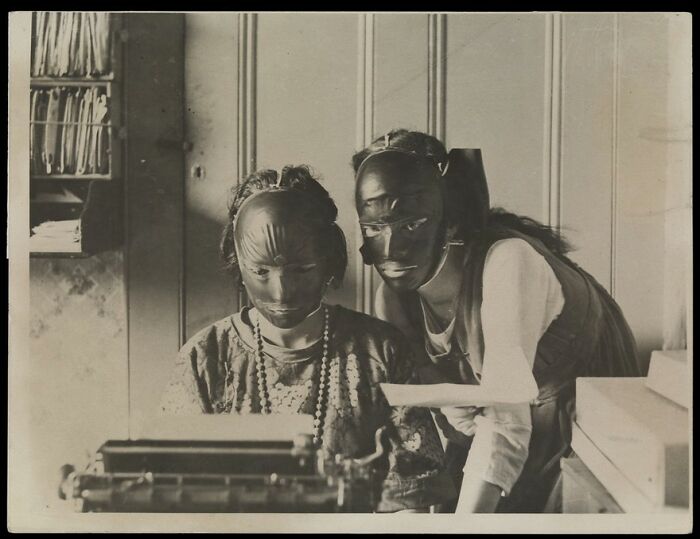 Rubber Beauty Masks: Wrinkle Warnings, 1921