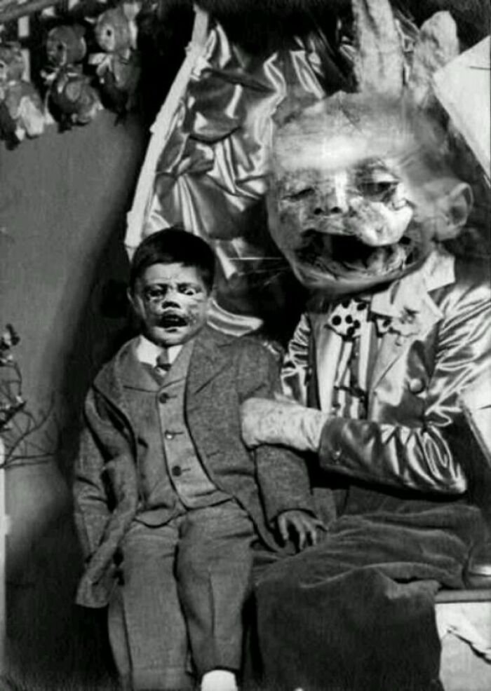Random Photo That’s Giving Everyone The Creeps