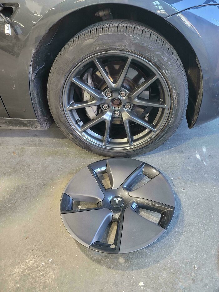 Mechanics Spill The Wildest 'Just Rolled Into The Shop' Stories That’ll Make You LOL