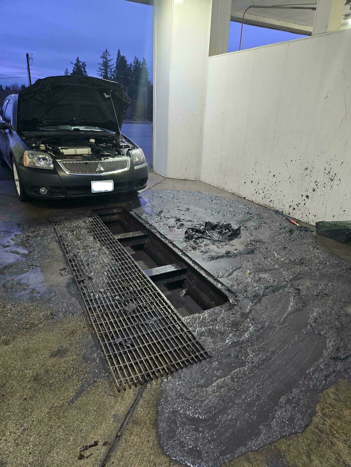 Mechanics Spill The Wildest 'Just Rolled Into The Shop' Stories That’ll Make You LOL