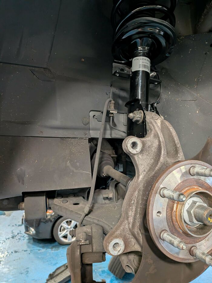 Mechanics Spill The Wildest 'Just Rolled Into The Shop' Stories That’ll Make You LOL