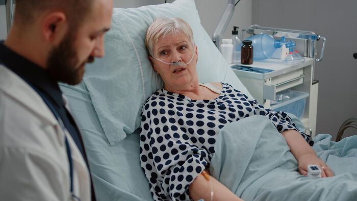35 Medical Industry Secrets That’ll Totally Make Your Jaw Drop