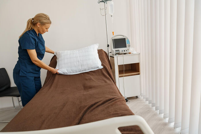 35 Medical Industry Secrets That’ll Totally Make Your Jaw Drop