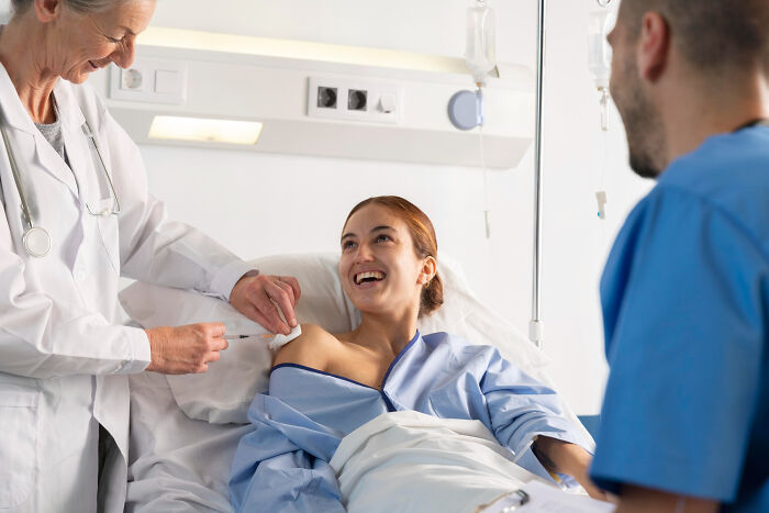 35 Medical Industry Secrets That’ll Totally Make Your Jaw Drop