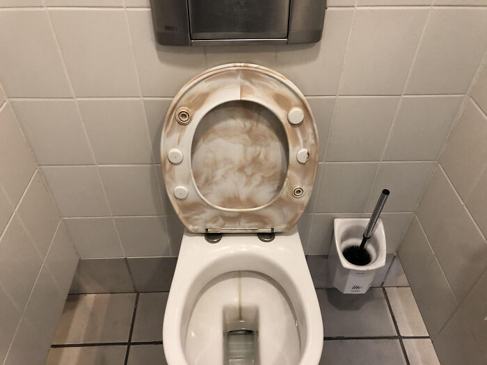 This Toilet Seat Cover Design Is Something Else