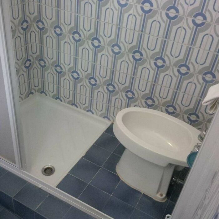 Toilet Fail Alert! This One’s A Classic