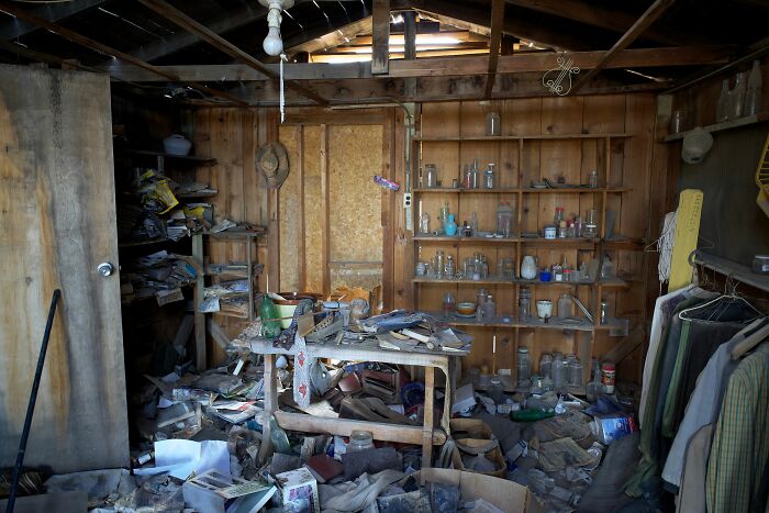 29 Wild Friend's Houses That Made Us Go "Wait, What?!"