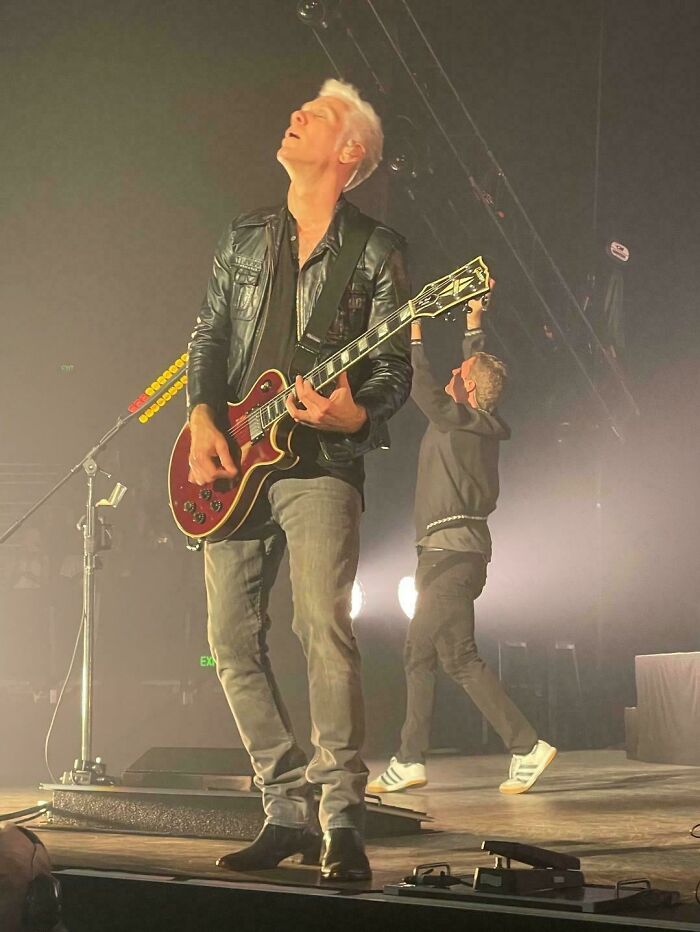 Is That Rob Thomas Clinging To A Guitar? Well, Sorta!