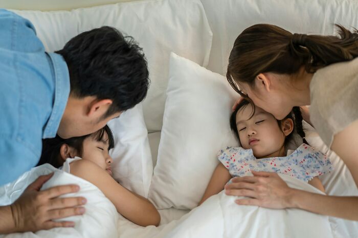 Kids Ask the Weirdest Things That Totally Tore Parents’ Brains Apart