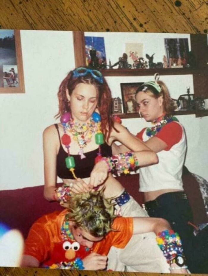 Wait, They Actually Made Memes About The 90s? Let's Dive In!