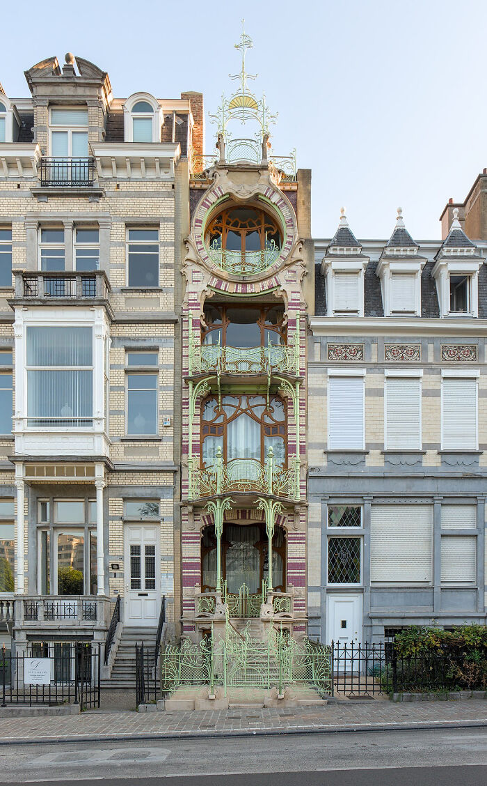 Wait, These Buildings Actually Exist?! 3 Mind-Blowing Architectural Wonders