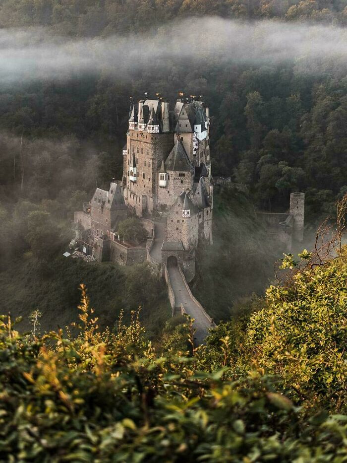 Wait, These Buildings Actually Exist?! 3 Mind-Blowing Architectural Wonders