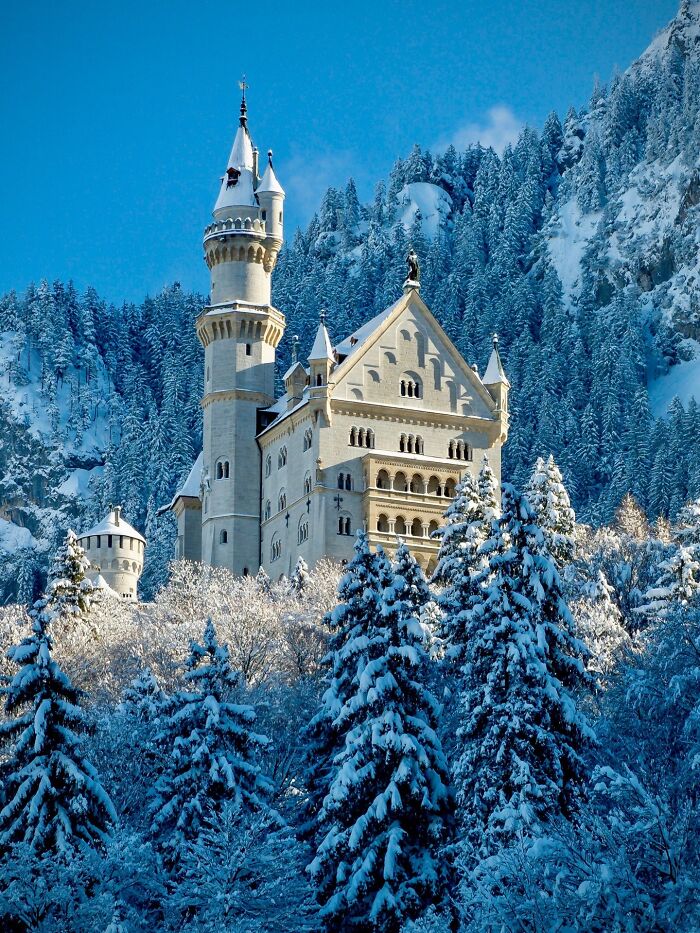 Wait, These Buildings Actually Exist?! 3 Mind-Blowing Architectural Wonders