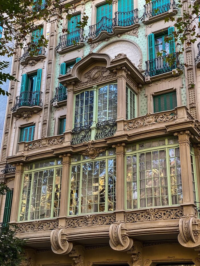 Wait, These Buildings Actually Exist?! 3 Mind-Blowing Architectural Wonders