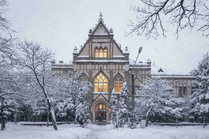 Wait, These Buildings Actually Exist?! 3 Mind-Blowing Architectural Wonders