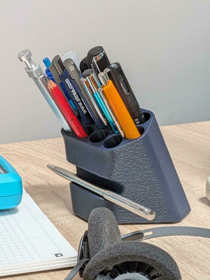 Penholder Obsession Strikes Back
