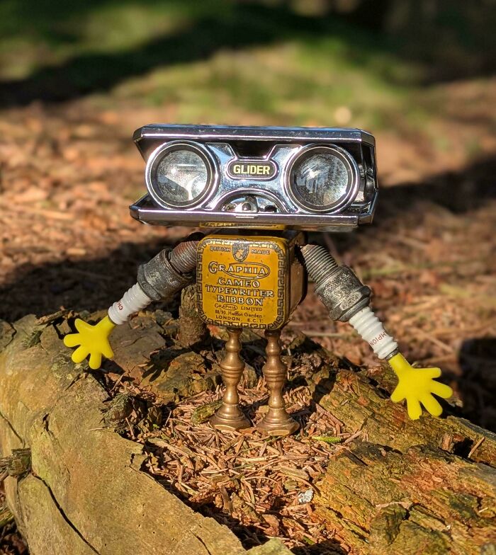Tiny Vintage Robots That Are Almost Too Cute