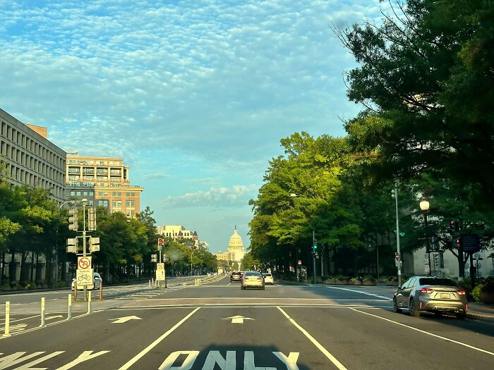Whoa! These Are the Wildest Things People Noticed When They First Landed in the USA