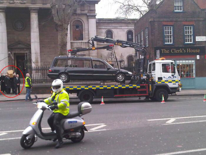 Wait, They Parked *There*?! 92 Hilariously Bad Parking Fails You’ve Gotta See