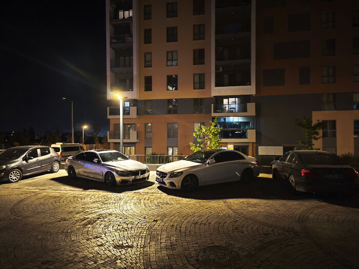 Wait, They Parked *There*?! 92 Hilariously Bad Parking Fails You’ve Gotta See