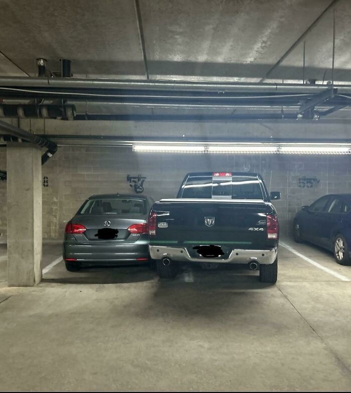 Wait, They Parked *There*?! 92 Hilariously Bad Parking Fails You’ve Gotta See