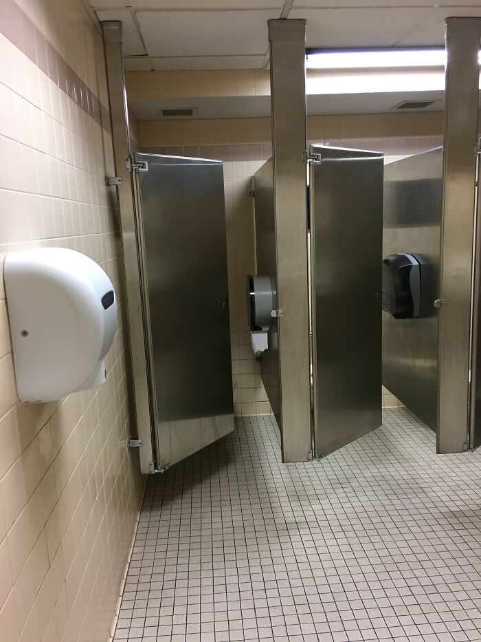 Can You Believe These 53 Gross Things People Saw in Public?