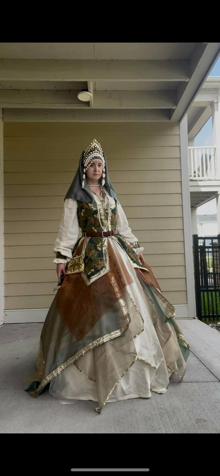 Check out this Forest Empress dress I made for Renfaire 2025 – feel like royalty of the woods!