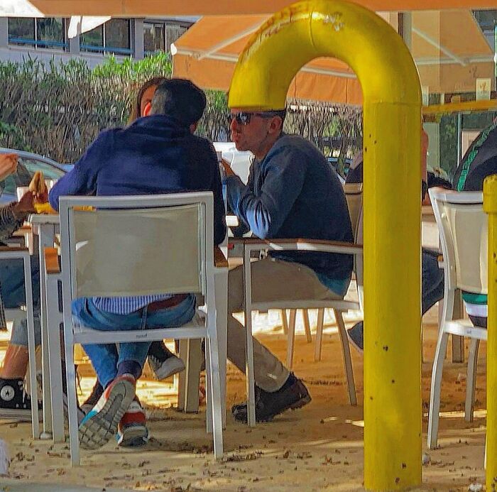 Wait Till You See These Hilarious Street Photos Where Everything Lines Up Just Right!