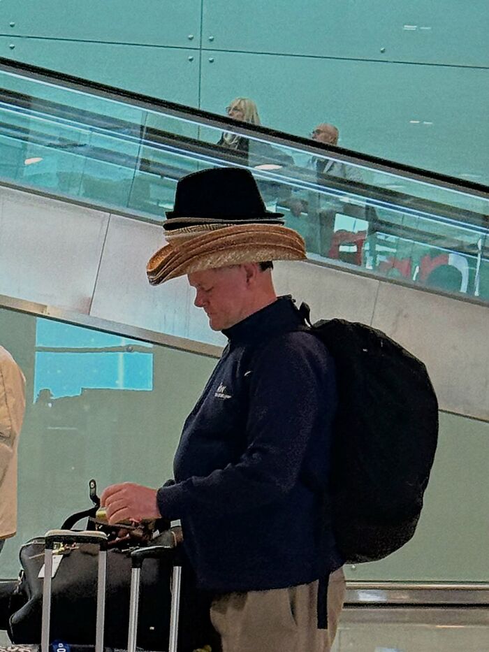 Wait Till You See These Hilarious Street Photos Where Everything Lines Up Just Right!