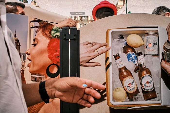 35 Street Photos That Prove Everyday Life Is Full of Surprises