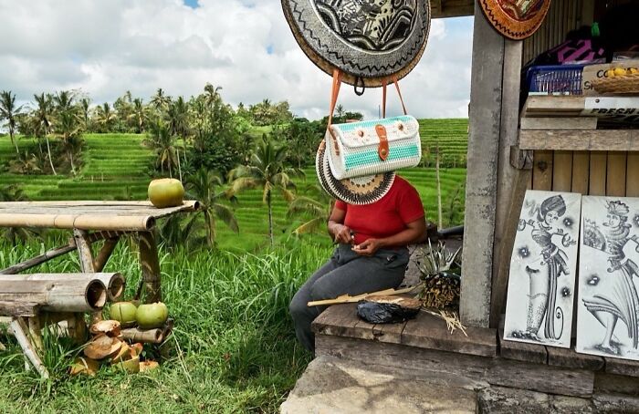35 Street Photos That Prove Everyday Life Is Full of Surprises