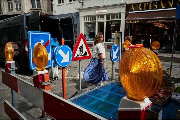 35 Street Photos That Prove Everyday Life Is Full of Surprises
