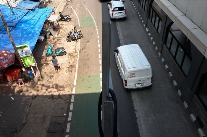 35 Street Photos That Prove Everyday Life Is Full of Surprises