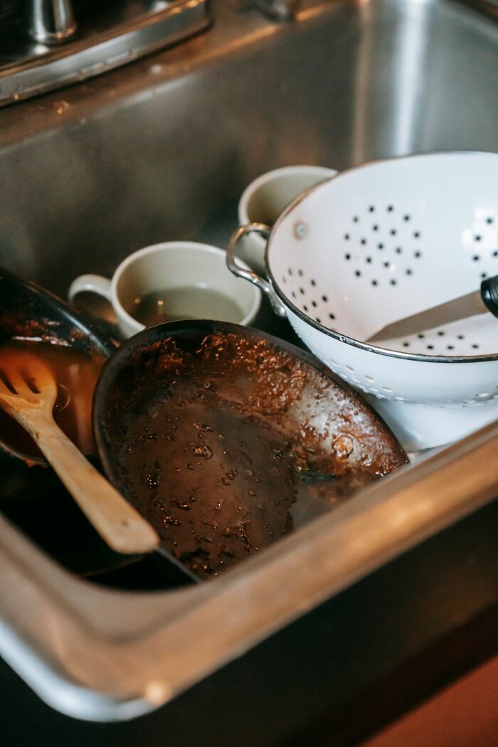 50 Totally Wild Tales of Visiting Friends' Houses Gone Oh-So-Wrong