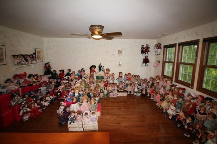 These Real Estate Listings Went WILD and You Have To See Them to Believe It