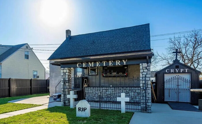 These Real Estate Listings Went WILD and You Have To See Them to Believe It